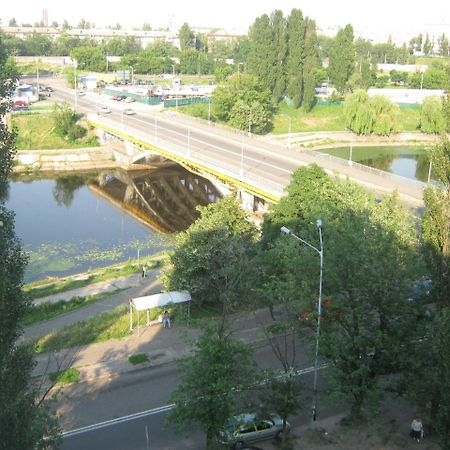 Apartment On Livoberezna Metro Station Kyiv Exterior foto